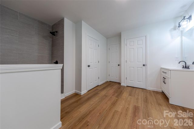 214 E Washington Avenue, Bessemer City, NC 28016