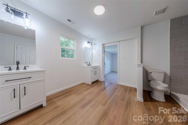214 E Washington Avenue, Bessemer City, NC 28016