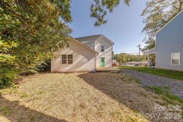 214 E Washington Avenue, Bessemer City, NC 28016
