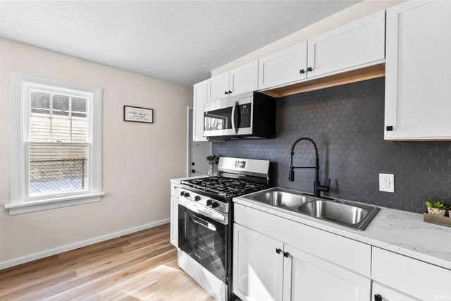 2054 Pauline Street, Fort Wayne, IN 46802