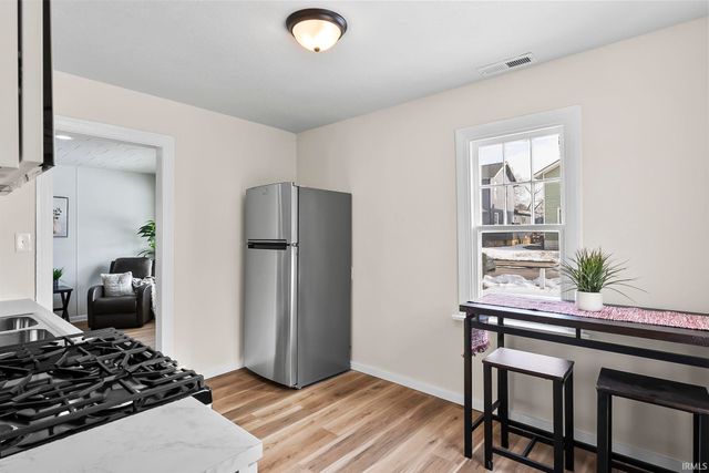 2054 Pauline Street, Fort Wayne, IN 46802