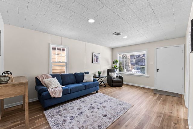 2054 Pauline Street, Fort Wayne, IN 46802