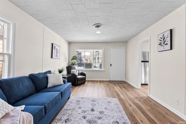 2054 Pauline Street, Fort Wayne, IN 46802