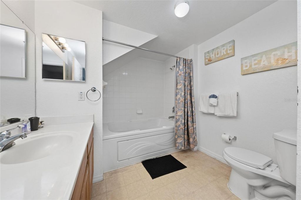 Image 14 of property listing at 2270 SAN VITAL DRIVE 107, Kissimmee, FL 34741