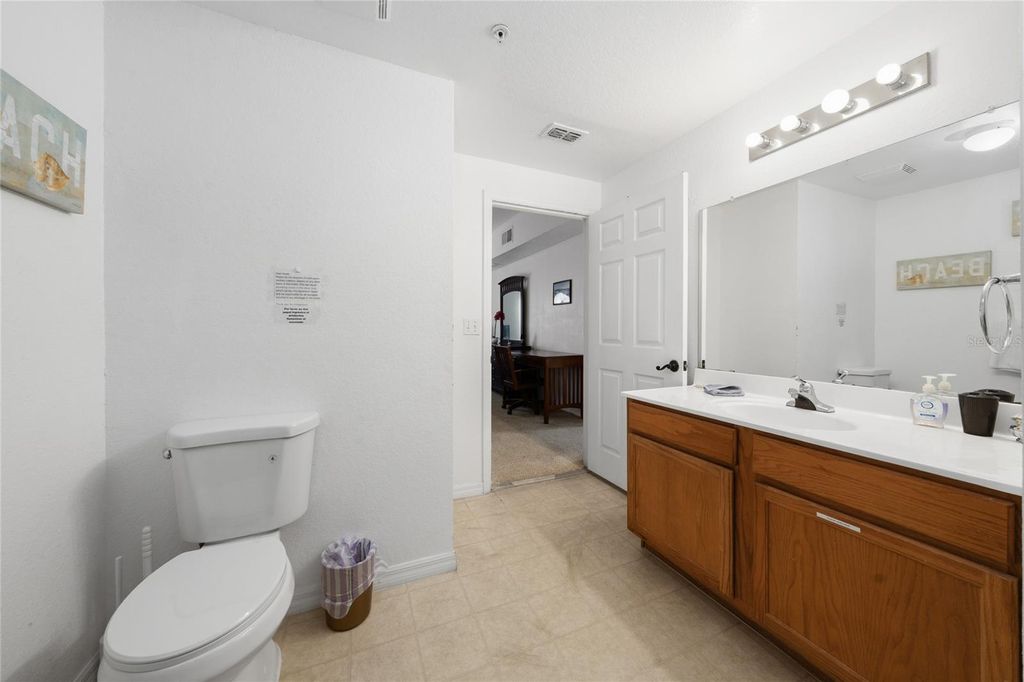 Image 15 of property listing at 2270 SAN VITAL DRIVE 107, Kissimmee, FL 34741