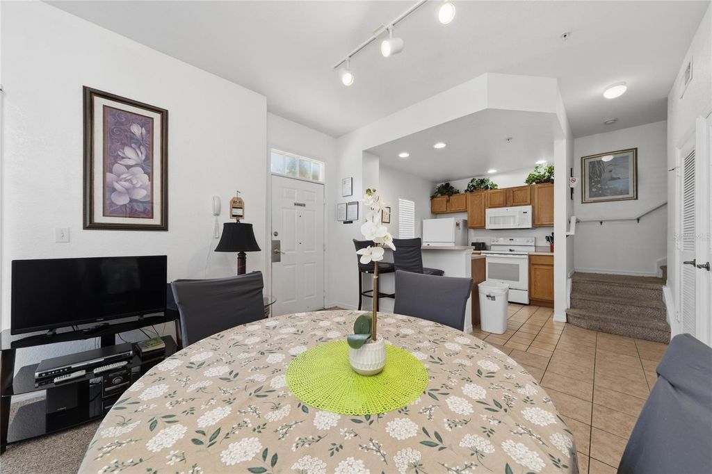 Image 6 of property listing at 2270 SAN VITAL DRIVE 107, Kissimmee, FL 34741