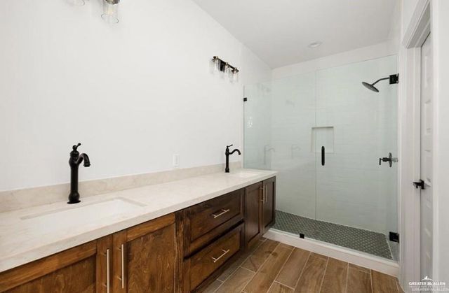 2080 Eagle Landing Drive, Edinburg, TX 78542