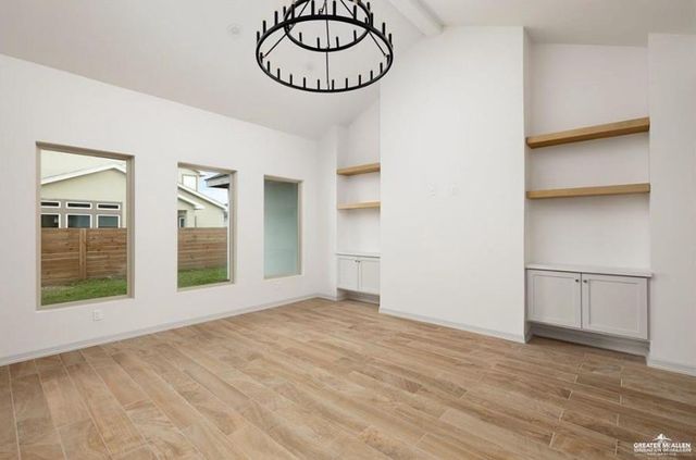 2080 Eagle Landing Drive, Edinburg, TX 78542