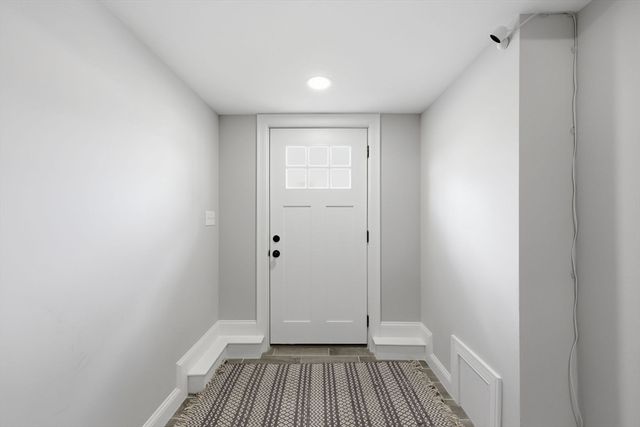 59 Castine St, Worcester, MA 01606