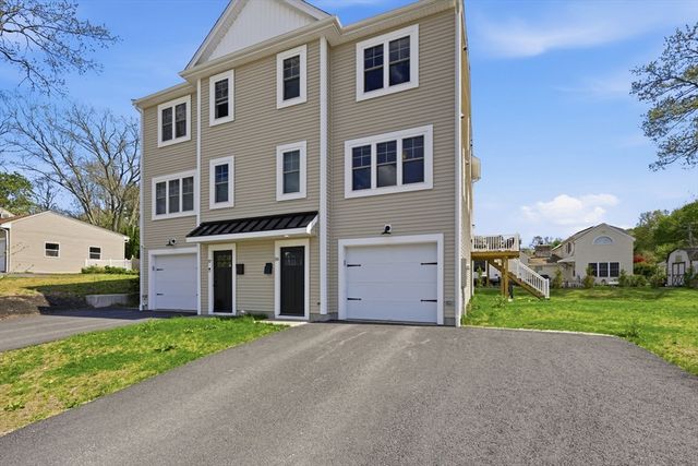 59 Castine St, Worcester, MA 01606