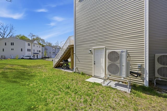 59 Castine St, Worcester, MA 01606