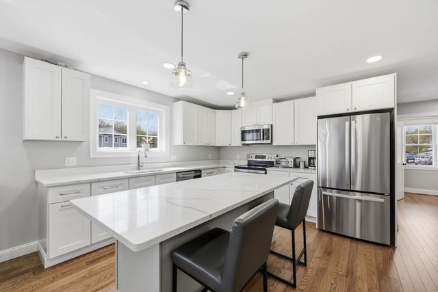 59 Castine St, Worcester, MA 01606