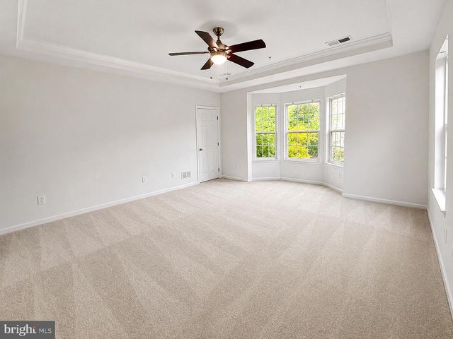 2585 EASTBOURNE DR, Woodbridge, VA 22191