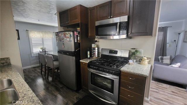 20652 Lassen Street 114, Chatsworth, CA 91311