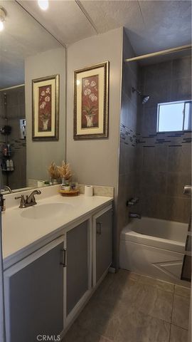 20652 Lassen Street 114, Chatsworth, CA 91311