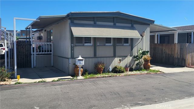 20652 Lassen Street 114, Chatsworth, CA 91311