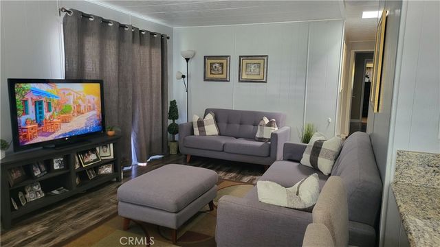 20652 Lassen Street 114, Chatsworth, CA 91311