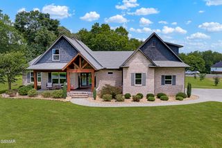 2704 River Island Boulevard, Kodak, TN 37764