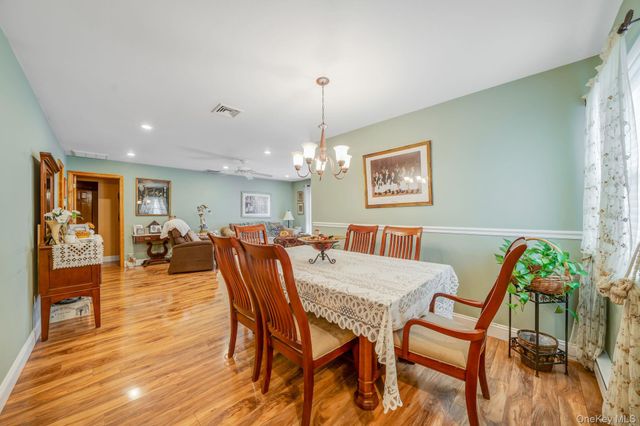 1107 Cabot Court N, Saint James, NY 11780