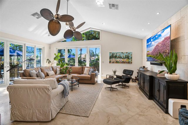 440 Sabal Way, Weston, FL 33326