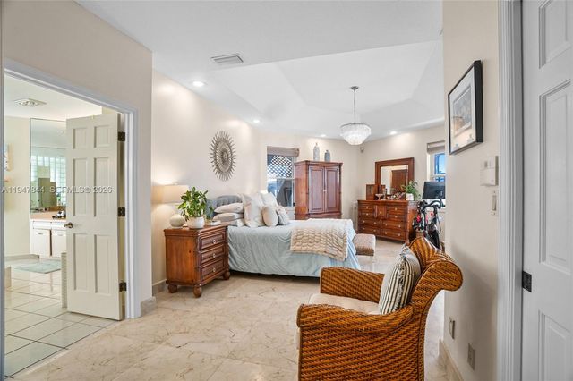 440 Sabal Way, Weston, FL 33326