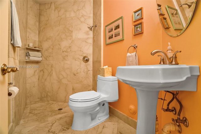 440 Sabal Way, Weston, FL 33326