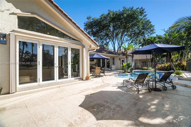 440 Sabal Way, Weston, FL 33326