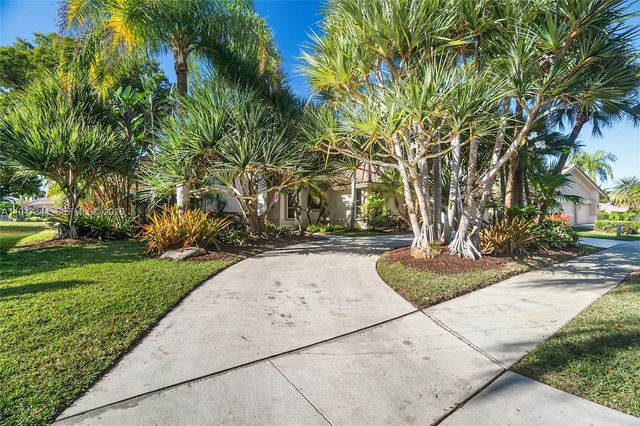 440 Sabal Way, Weston, FL 33326