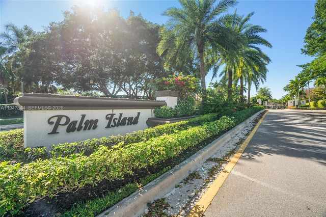 440 Sabal Way, Weston, FL 33326