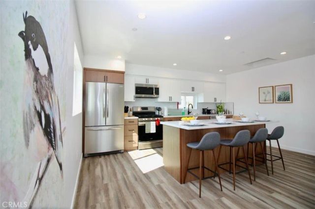 1416 S Cloverdale, Los Angeles, CA 90019