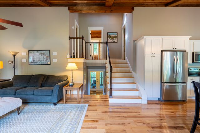 40 Ash Camp Dr, Estill Springs, TN 37330