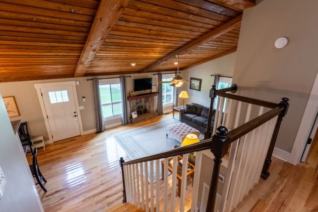 40 Ash Camp Dr, Estill Springs, TN 37330