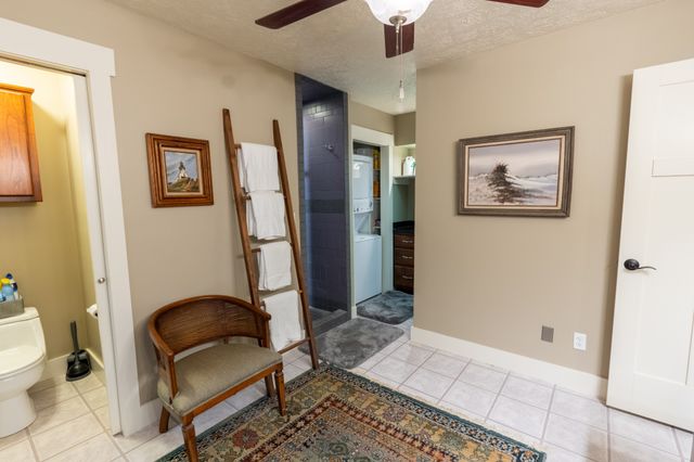 40 Ash Camp Dr, Estill Springs, TN 37330