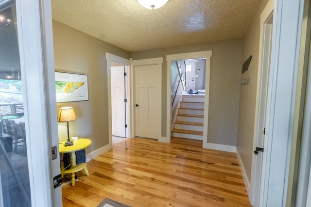 40 Ash Camp Dr, Estill Springs, TN 37330