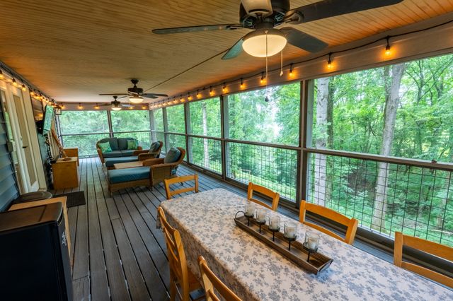 40 Ash Camp Dr, Estill Springs, TN 37330