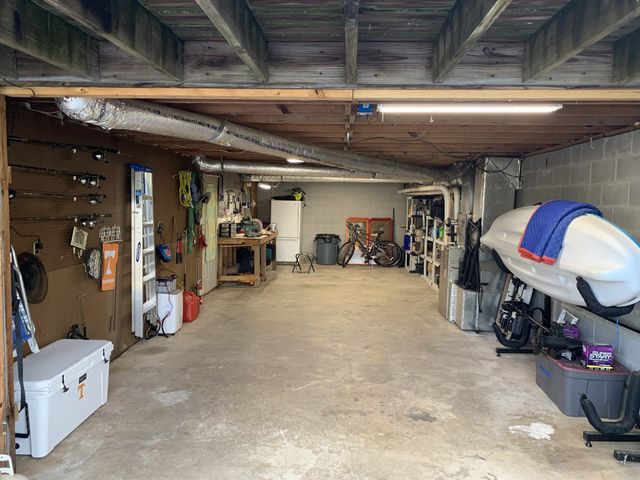 40 Ash Camp Dr, Estill Springs, TN 37330