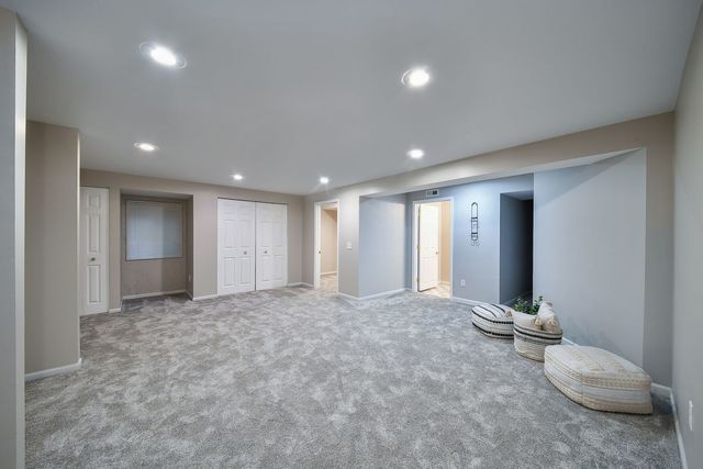 350 Normandie Drive, Sugar Grove, IL 60554