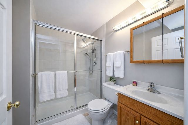 350 Normandie Drive, Sugar Grove, IL 60554