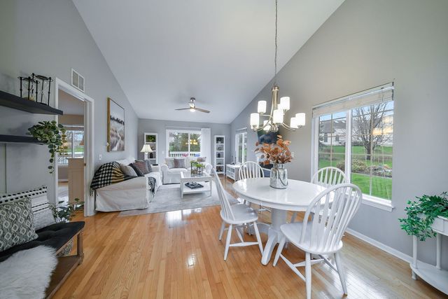 350 Normandie Drive, Sugar Grove, IL 60554