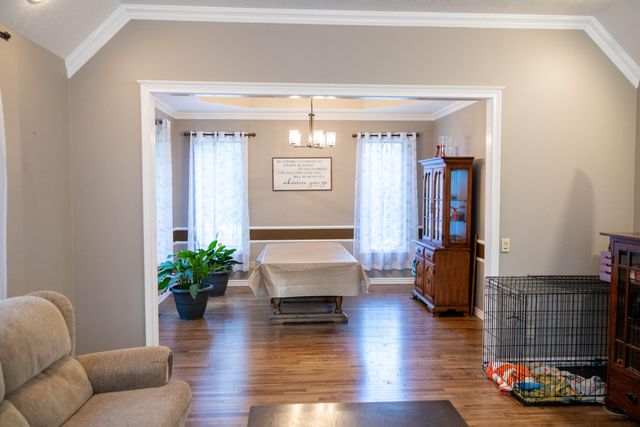 1660 Briarwood Drive, Marshfield, MO 65706