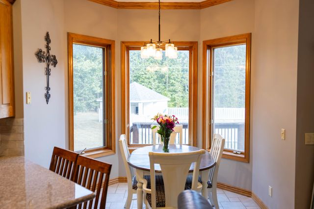 1660 Briarwood Drive, Marshfield, MO 65706