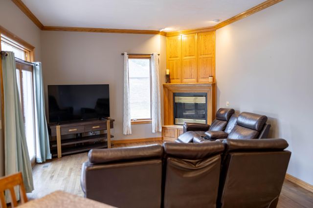 1660 Briarwood Drive, Marshfield, MO 65706