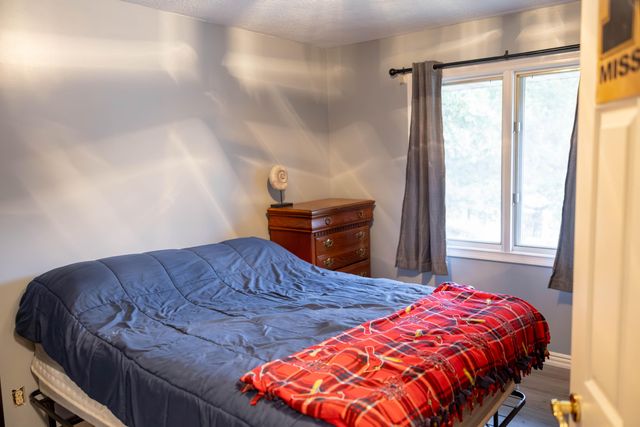 1660 Briarwood Drive, Marshfield, MO 65706