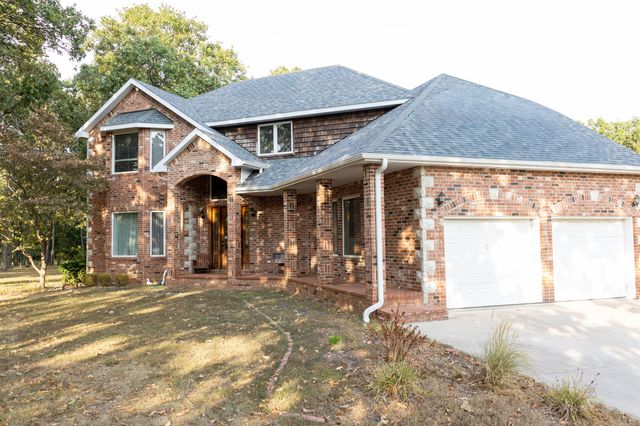 1660 Briarwood Drive, Marshfield, MO 65706