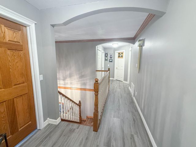 1660 Briarwood Drive, Marshfield, MO 65706