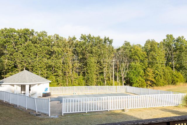 1660 Briarwood Drive, Marshfield, MO 65706