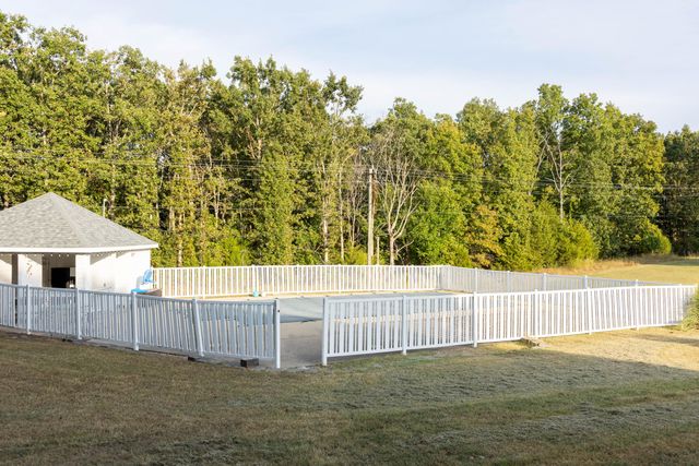 1660 Briarwood Drive, Marshfield, MO 65706