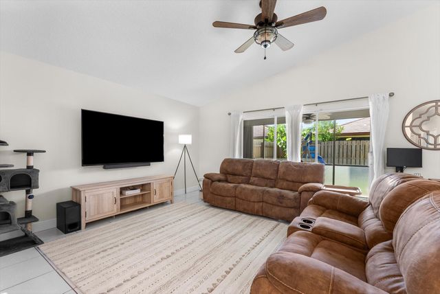 12234 Brisbane Lane, Wellington, FL 33414