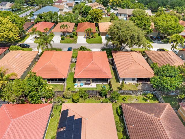 12234 Brisbane Lane, Wellington, FL 33414