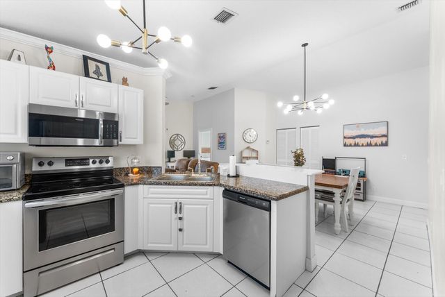12234 Brisbane Lane, Wellington, FL 33414
